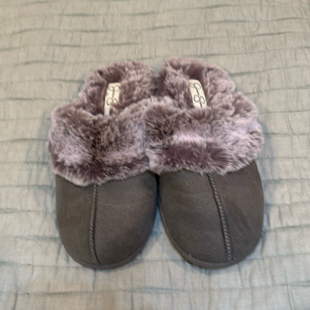 Jessica Simpson slippers